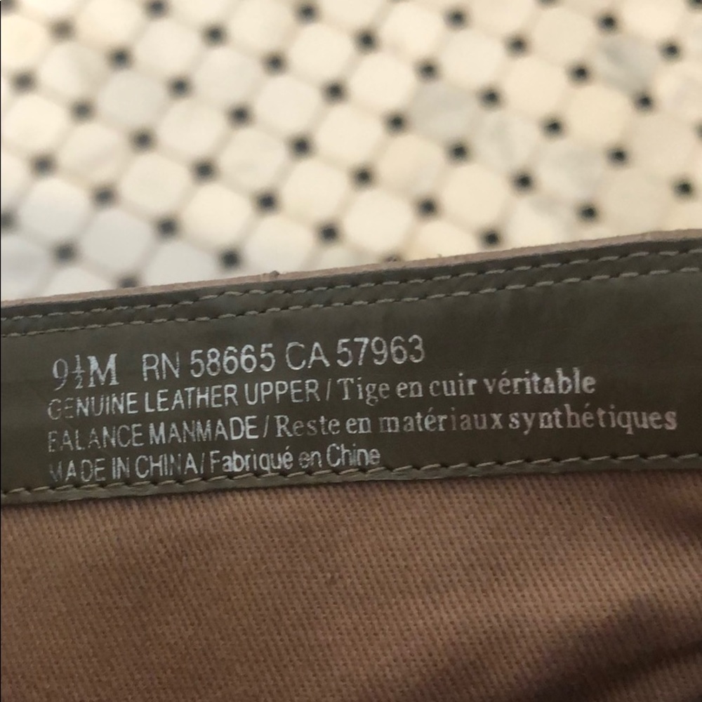 Brown ankle booties - Picture 5 of 5